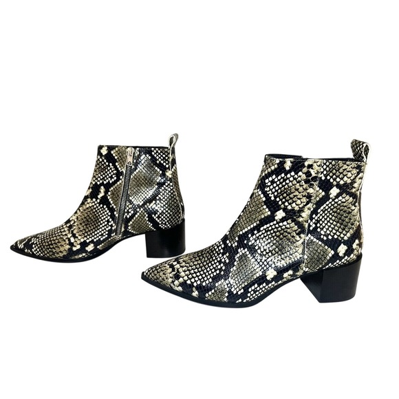 Everlane The Boss Boot Snake Print Ankle Pointy Toe Booties‎ Women's 8